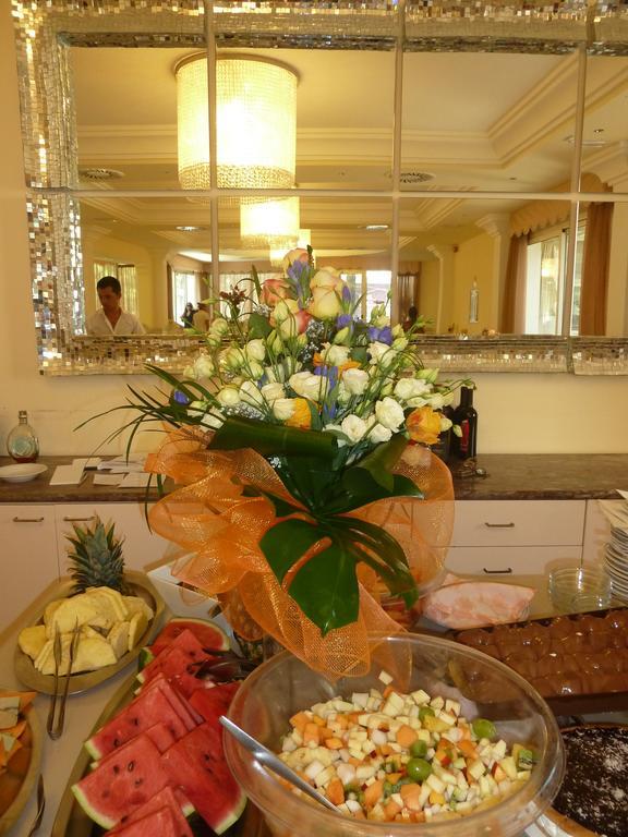 Astra Hotel